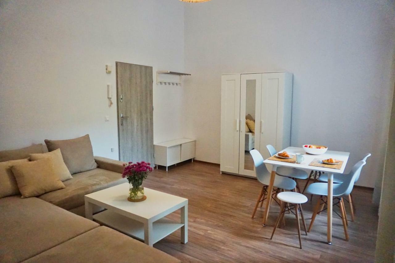 Palace Of Culture, Modern City Center Suite! ワルシャワ エクステリア 写真